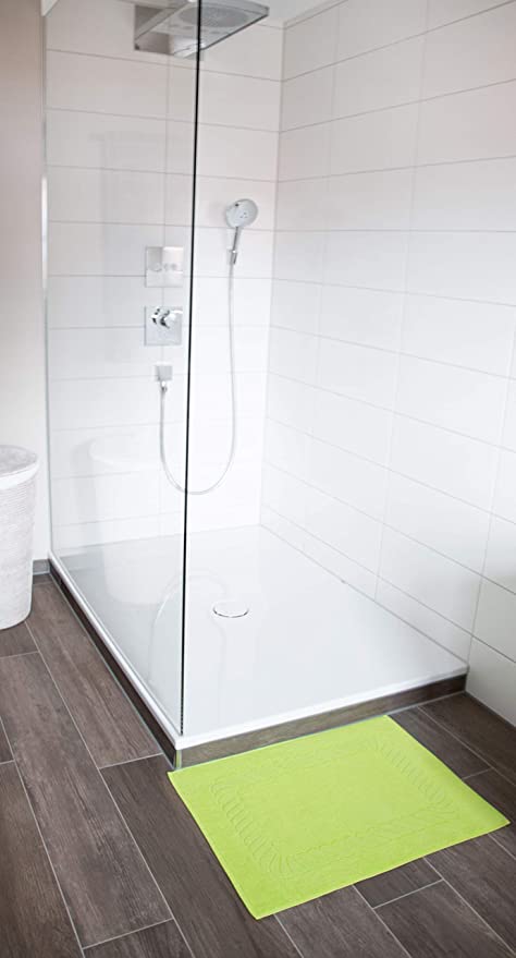 Tapis de bain vert anis