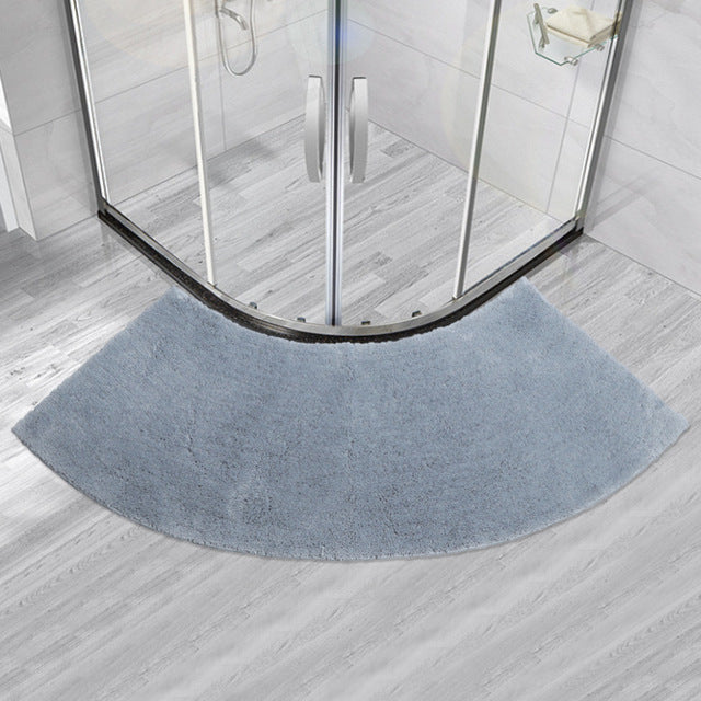 Tapis de bain d'angle pour douche gris
